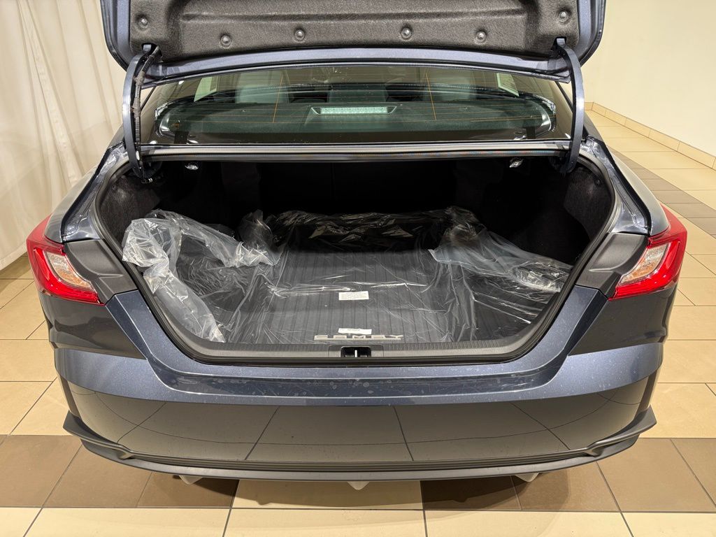 Thumbnail: 2026 Toyota Camry - 11