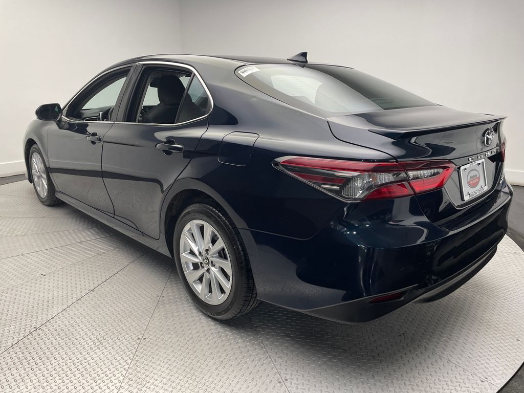 2021 Toyota Camry LE 7