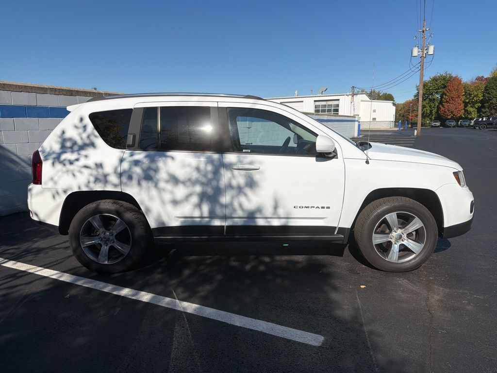 Thumbnail: 2016 Jeep Compass - 6