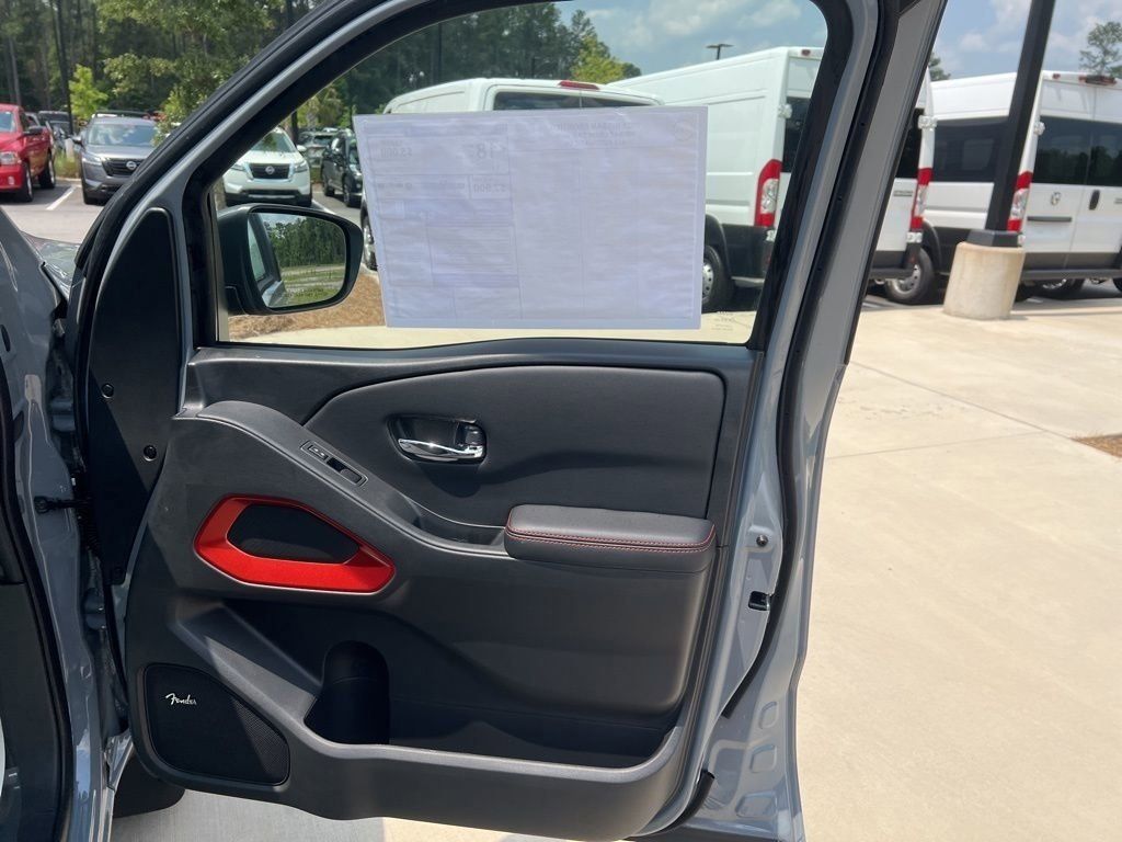 2025 Boulder Gray Pearl Nissan Frontier PRO-4X 4X4 Truck