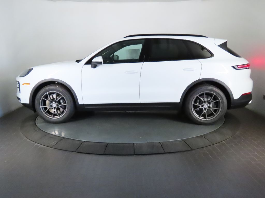 Thumbnail: 2026 Porsche Cayenne - 2