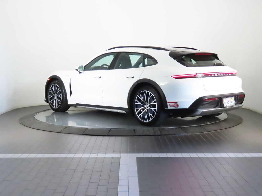 Thumbnail: 2024 Porsche Taycan - 3