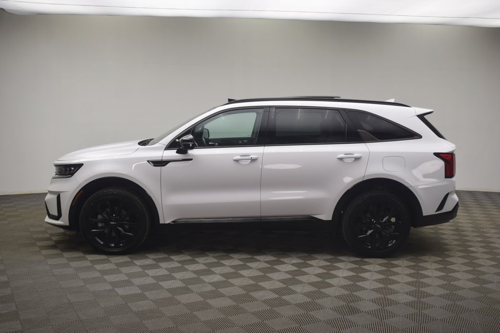 used 2023 Kia Sorento car, priced at $28,500