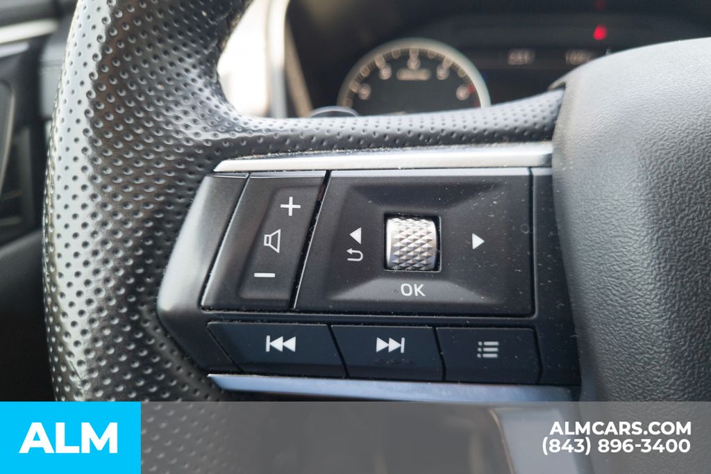 Used 2024 Gray Mitsubishi SE image 12