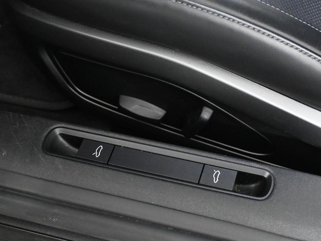 Thumbnail: 2024 Porsche 911 - 29