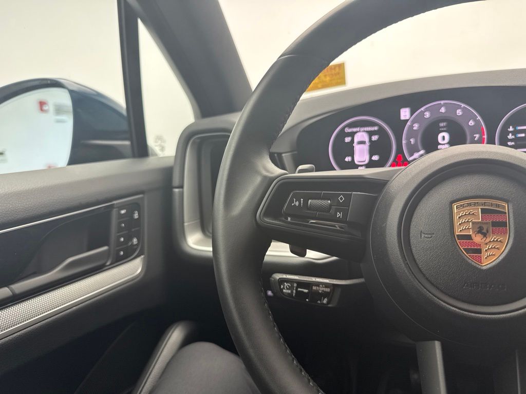 Thumbnail: 2025 Porsche Cayenne - 19