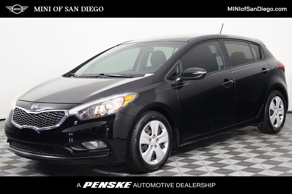 2016 Kia Forte LX Hero Image