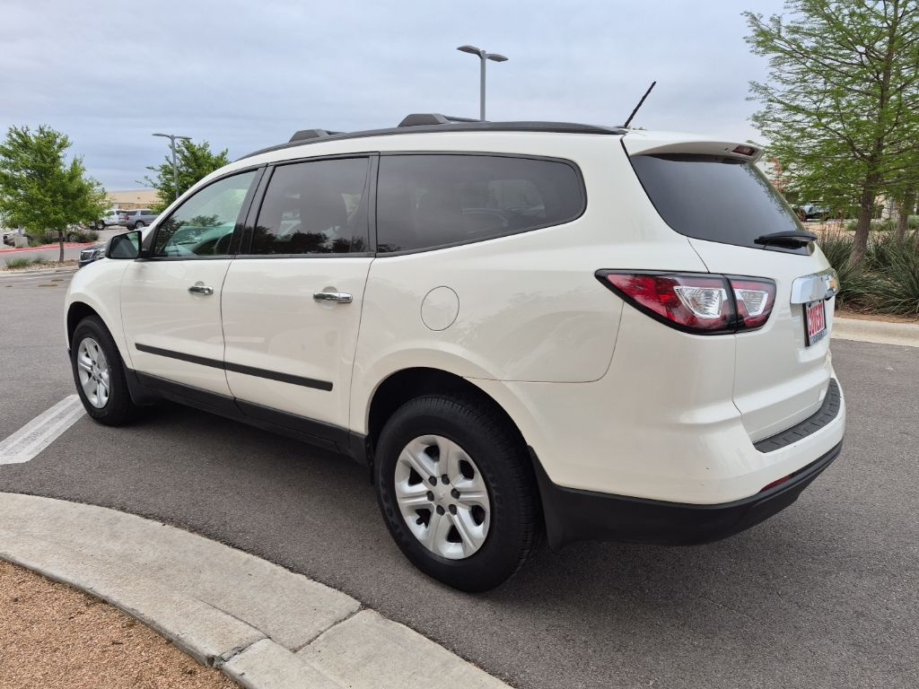 Used Car 2015 Chevrolet Traverse  Ls For Sale Under $10,000 In Austin, Texas