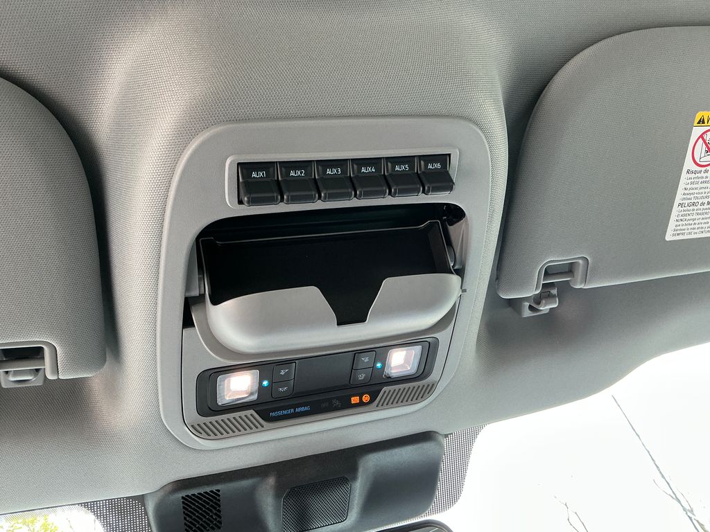 New 2026 Oxford White Ford XL image 18