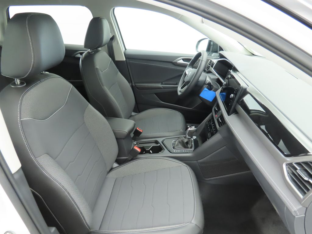 Thumbnail: 2026 Volkswagen Taos - 18