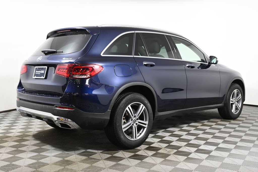 2022 Mercedes-Benz GLC 300 7