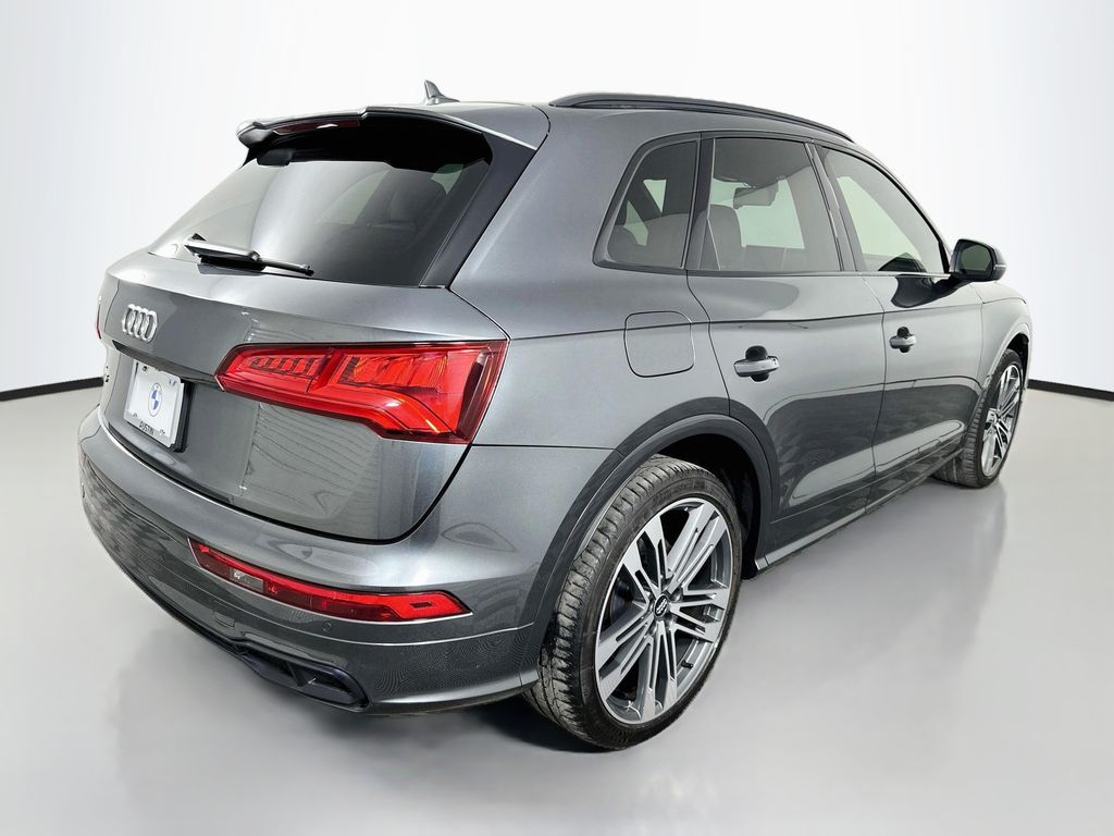 Thumbnail: 2019 Audi SQ5 - 5