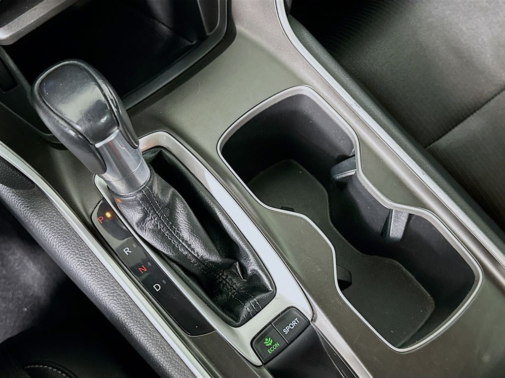 2019 Honda Accord Sport 16