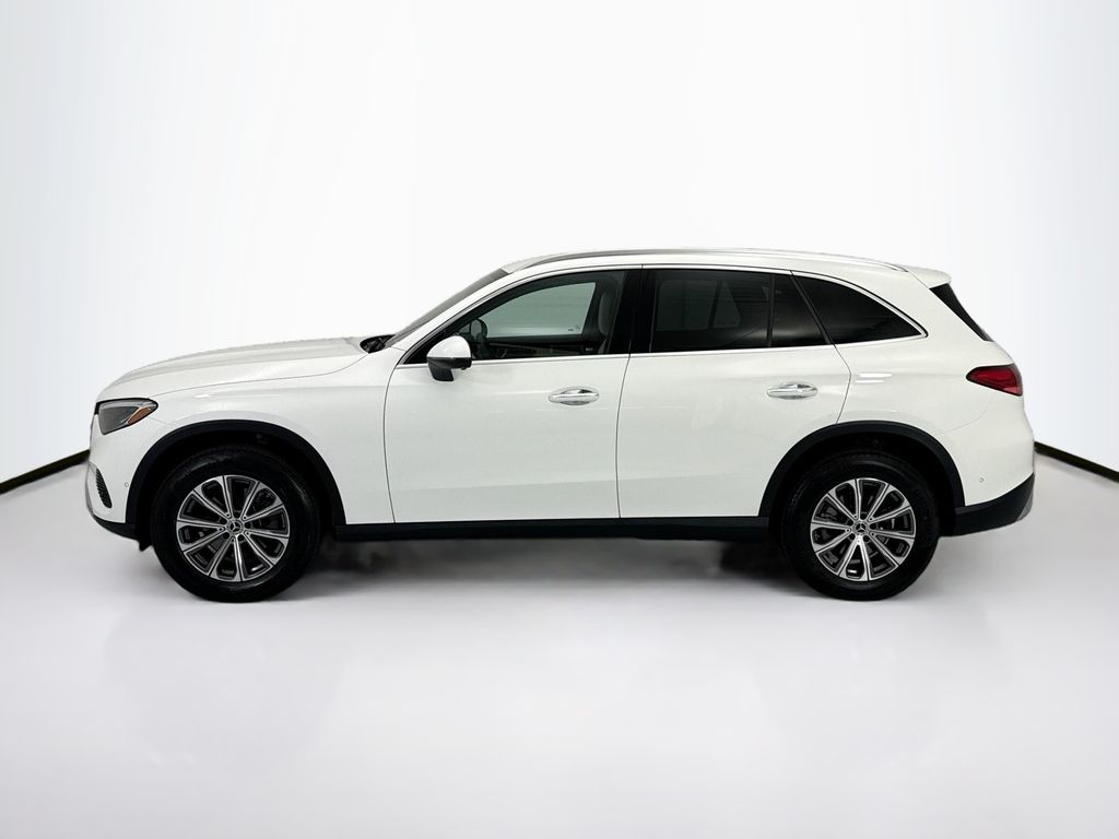 Thumbnail: 2026 Mercedes-Benz GLC - 8