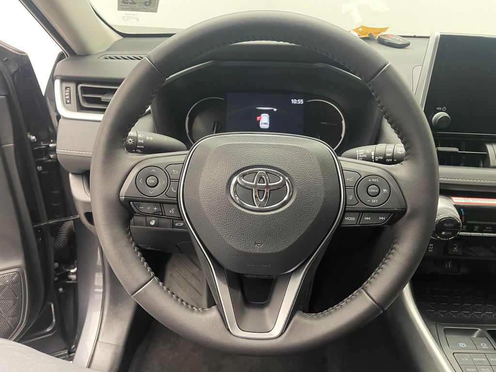 Thumbnail: 2025 Toyota RAV4 - 21