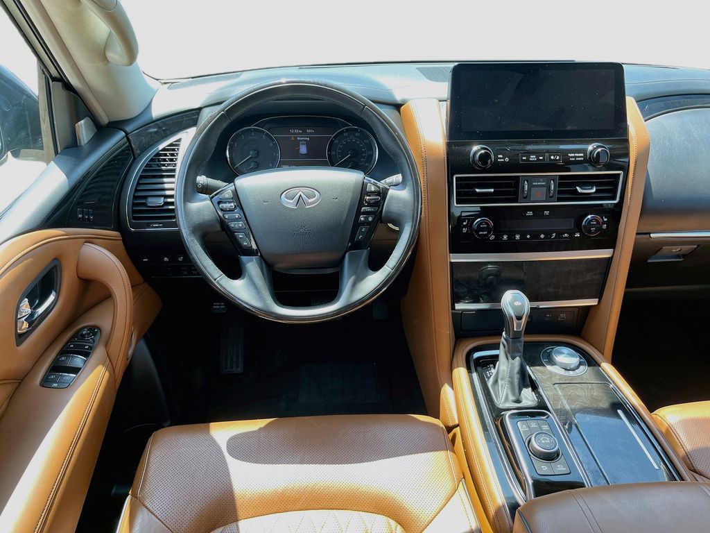 Used 2024 Gray INFINITI Sensory image 24
