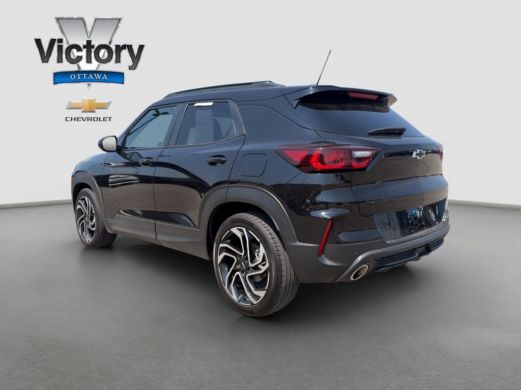 Used 2025 Black Chevrolet RS image 4