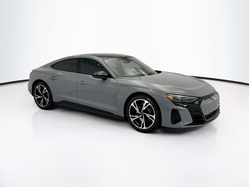 Thumbnail: 2023 Audi e-tron GT - 3