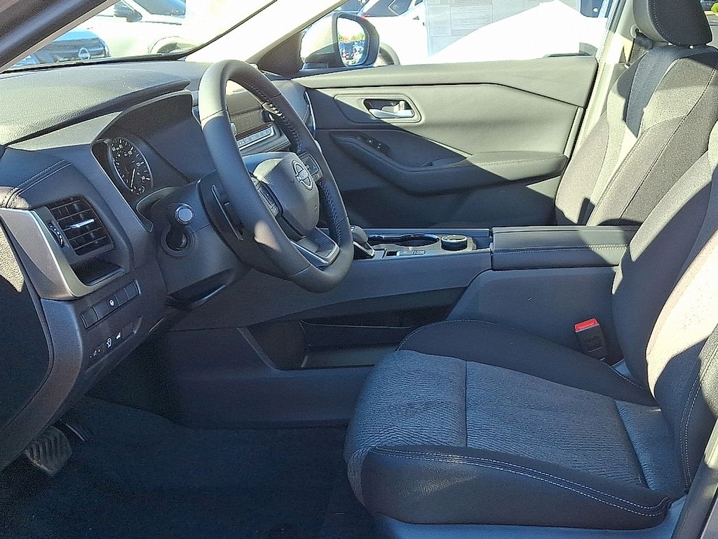 Thumbnail: 2026 Nissan Rogue - 7