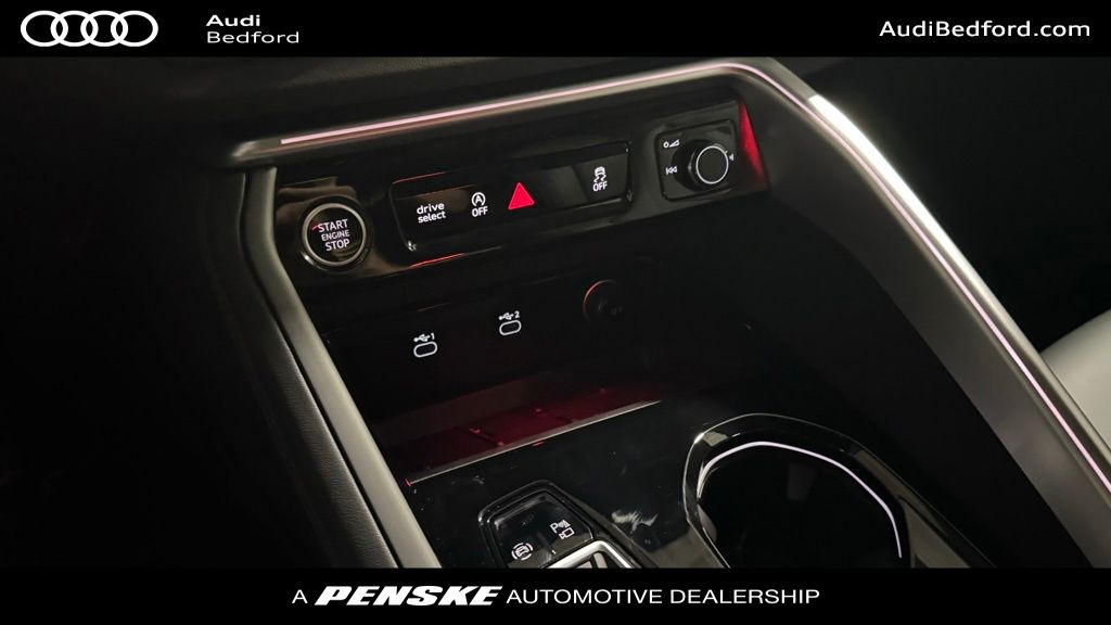 Thumbnail: 2025 Audi Q5 - 19