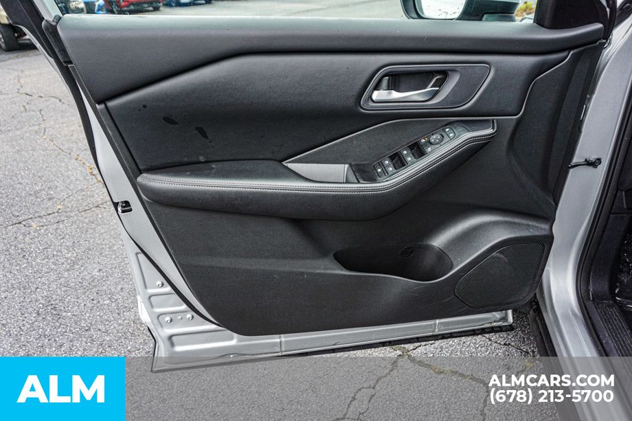 Used 2024 Silver Nissan SV image 46