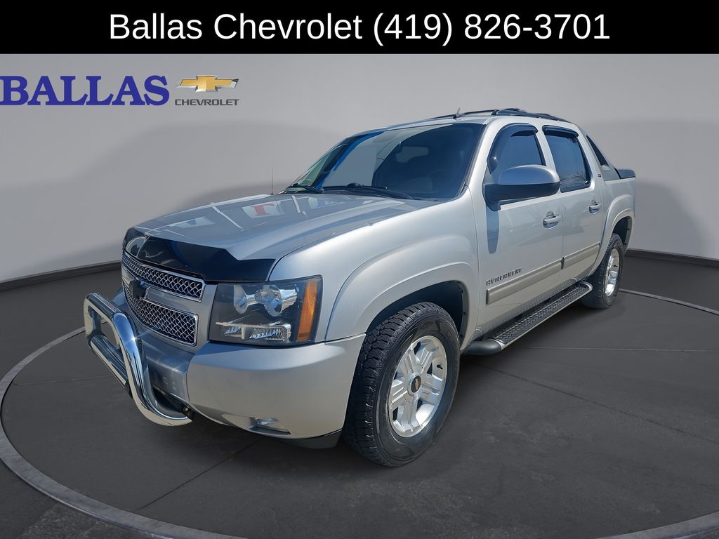 Silver 2010 Chevrolet Avalanche LT 4WD Pickup Truck Four-Wheel Drive 6-Speed Automatic