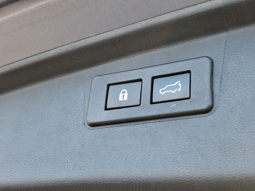 Thumbnail: 2023 Subaru Outback - 31