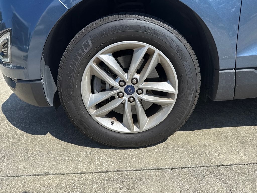 2018 Ford Edge SEL photo 8