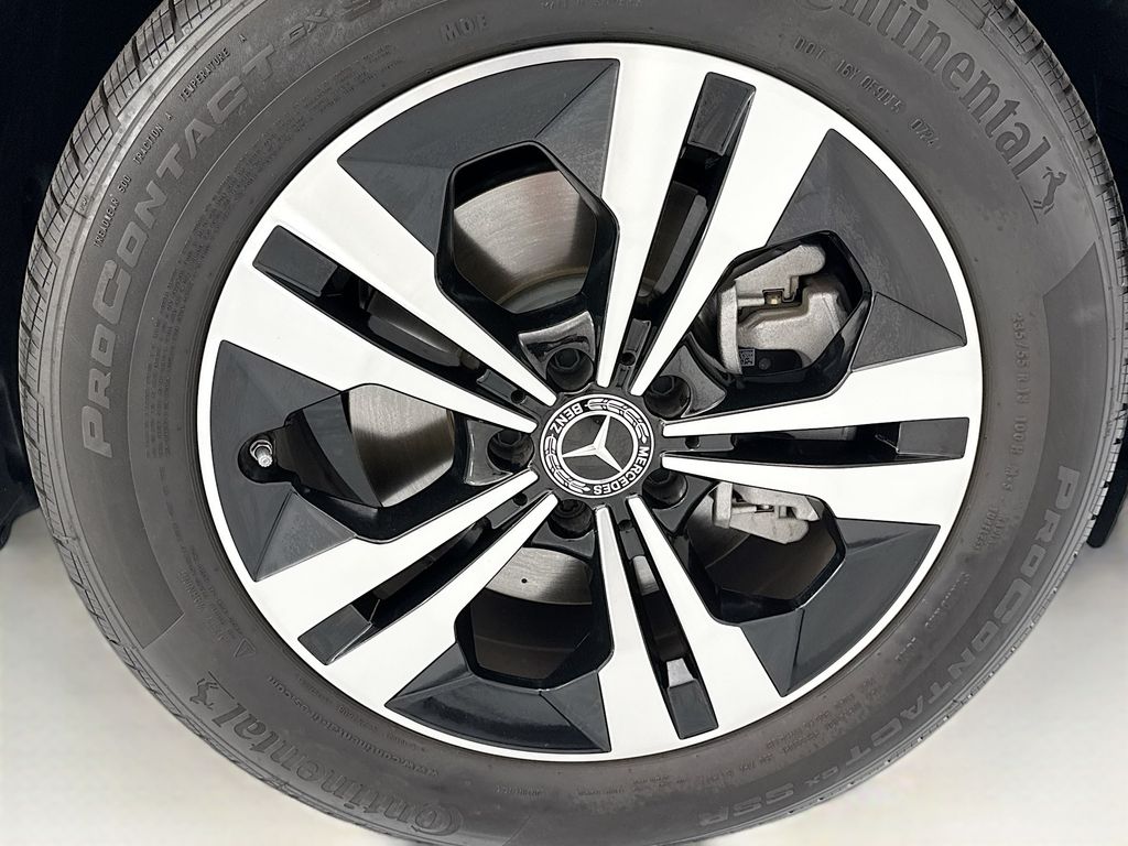 Thumbnail: 2025 Mercedes-Benz GLB - 30