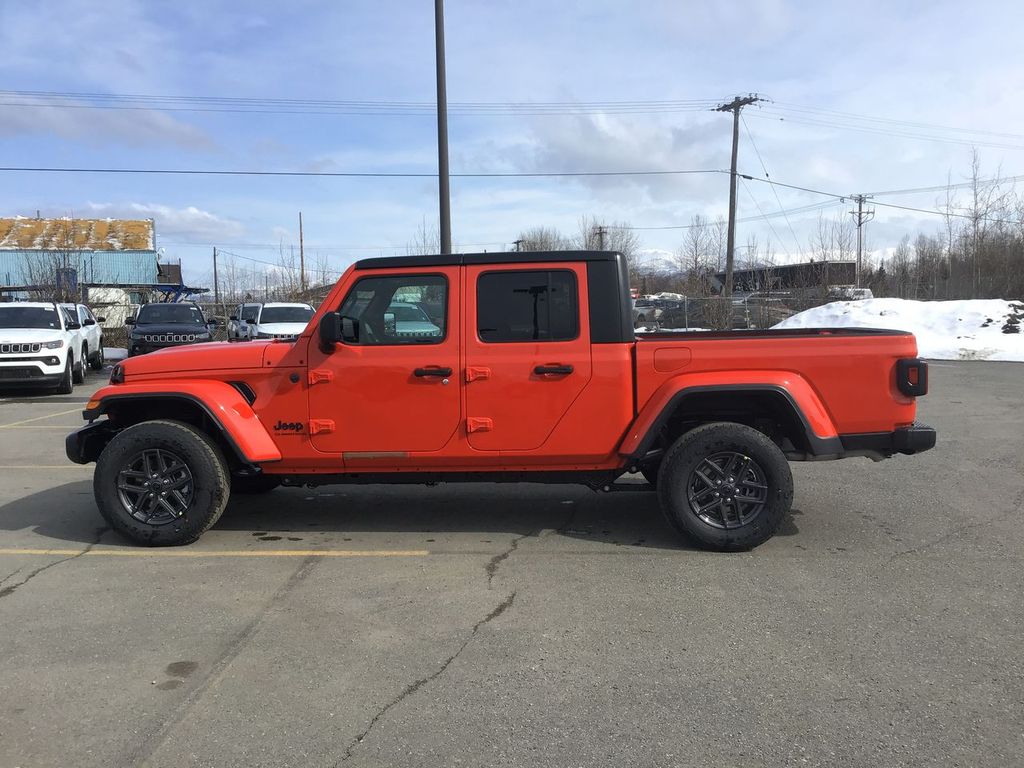 2025 Jeep Gladiator Sport S