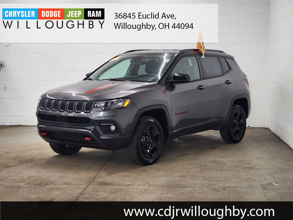 Gray (Granite Crystal Metallic Clearcoat) 2023 Jeep Compass Trailhawk 4WD SUV / Crossover Four-Wheel Drive 8-Speed Automatic