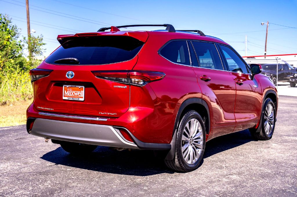 Used Car 2021 Toyota Highlander Hybrid  Platinum For Sale Under $35,000 In Taylor, Texas