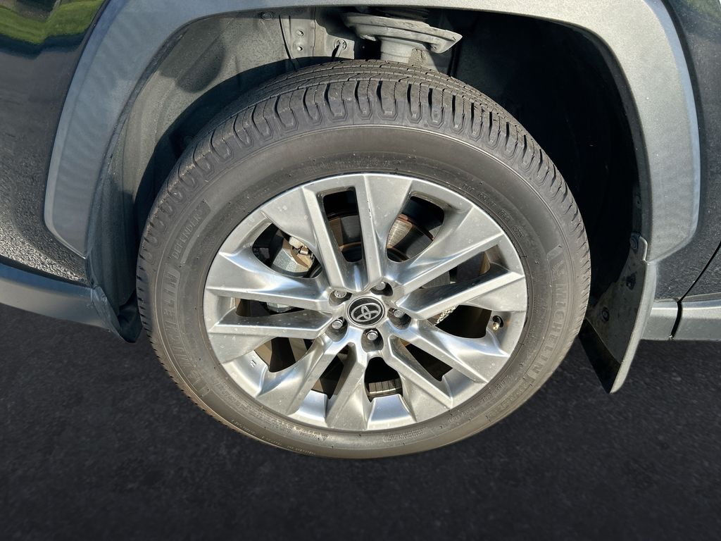 Thumbnail: 2024 Toyota RAV4 - 10