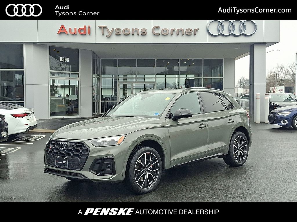 Thumbnail: 2023 Audi SQ5 - 1