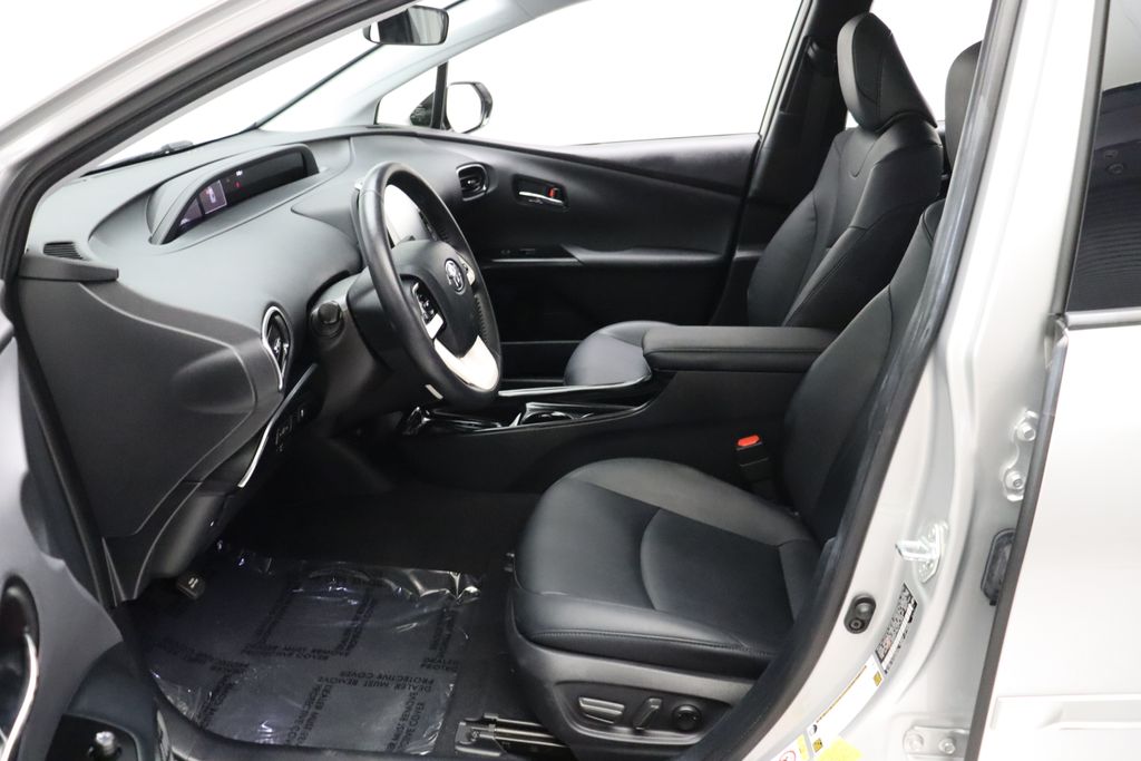 2019 Toyota Prius Prime Premium 12