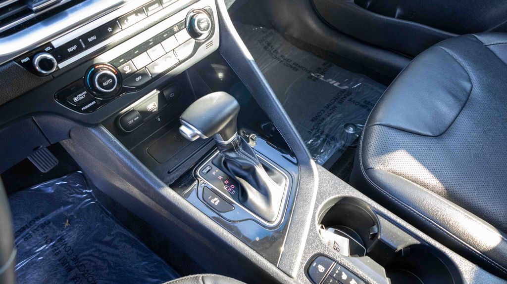 Used 2022 Kia Niro EX Premium 4D Sport Utility