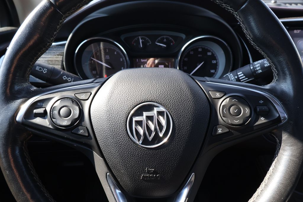 Thumbnail: 2017 Buick Envision - 17