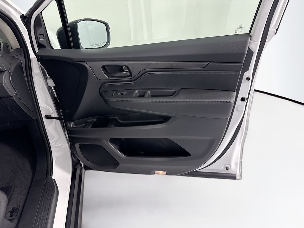 Thumbnail: 2026 Honda Odyssey - 26
