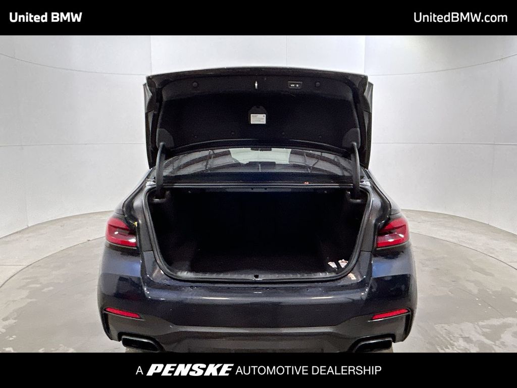 Thumbnail: 2023 BMW 5 Series - 22