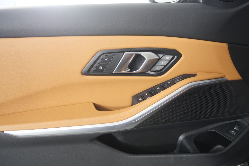 Thumbnail: 2025 BMW 3 Series - 8