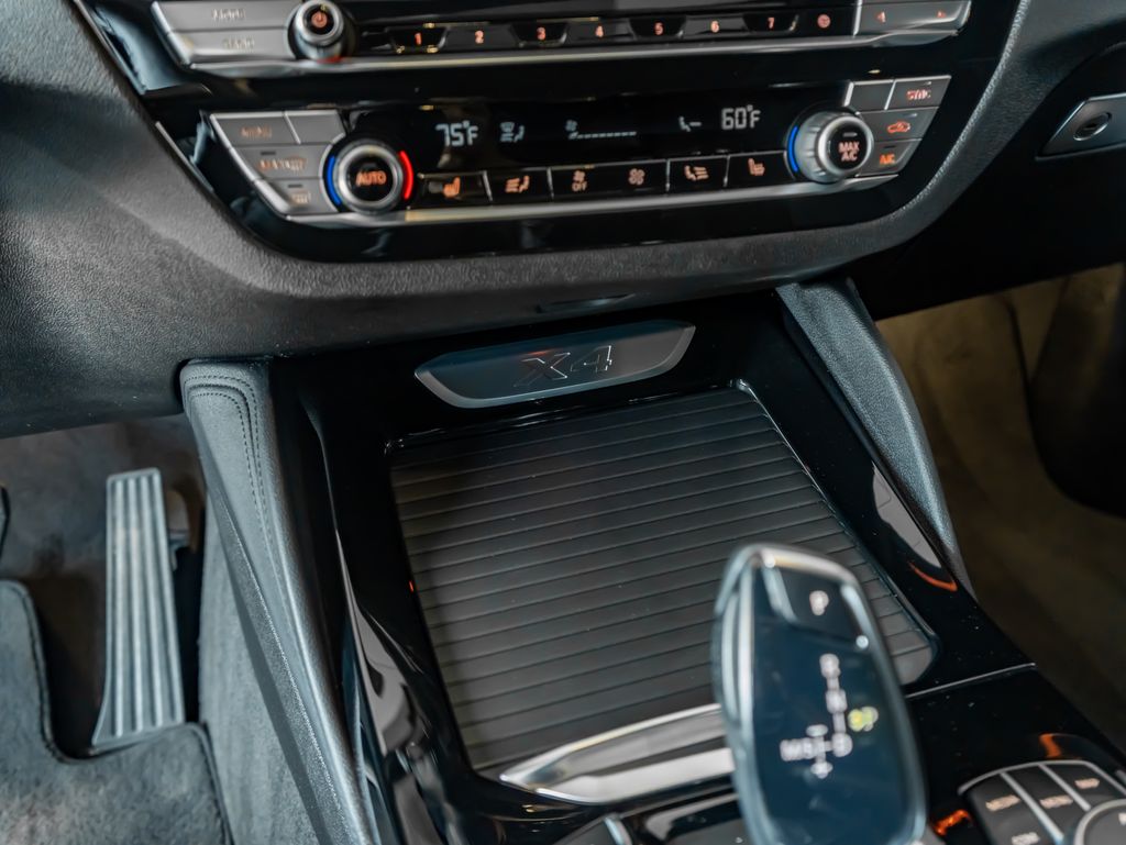 Used 2021 White BMW xDrive30i image 20