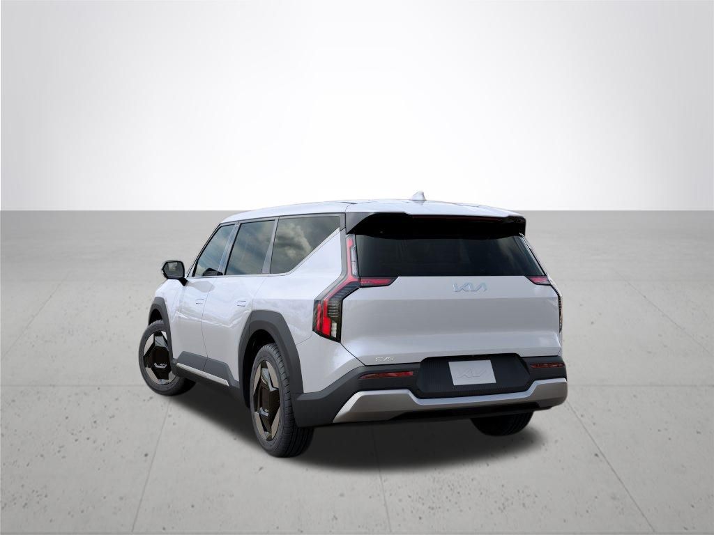 2026 Kia EV9 Light Long Range