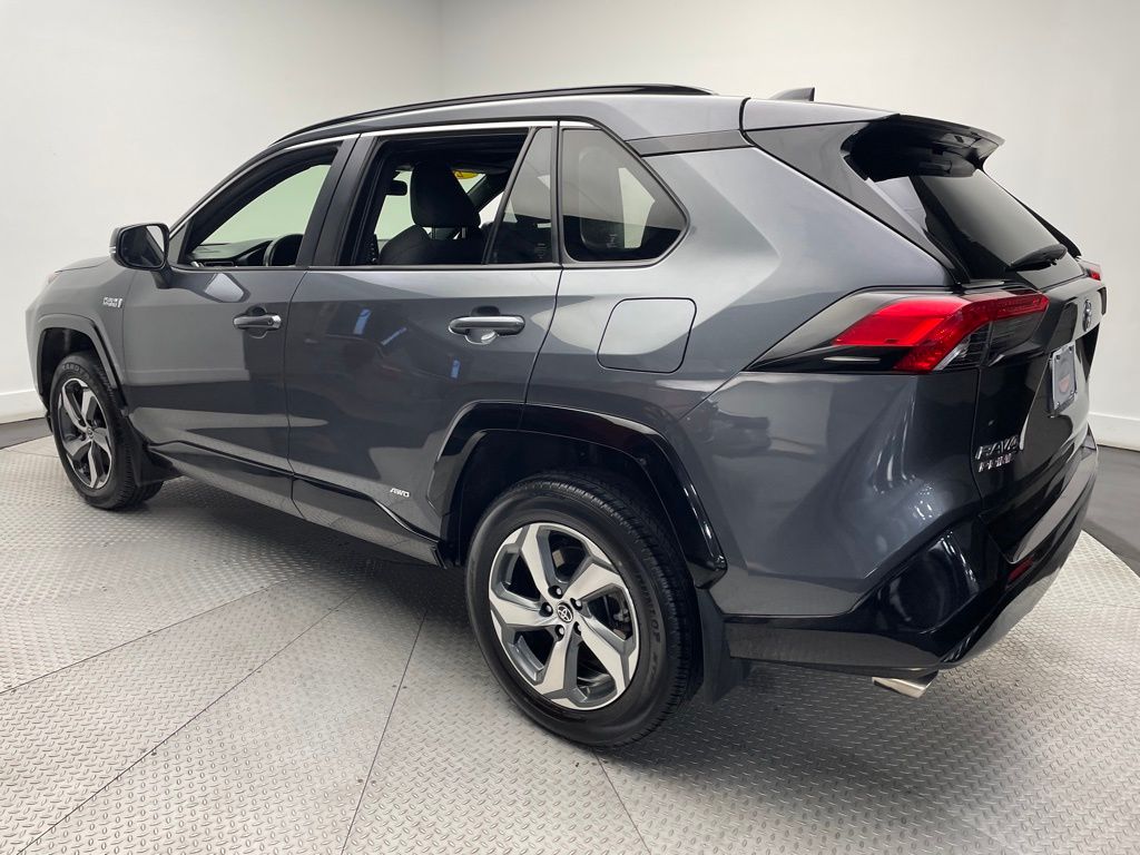 2021 Toyota RAV4 SE 7