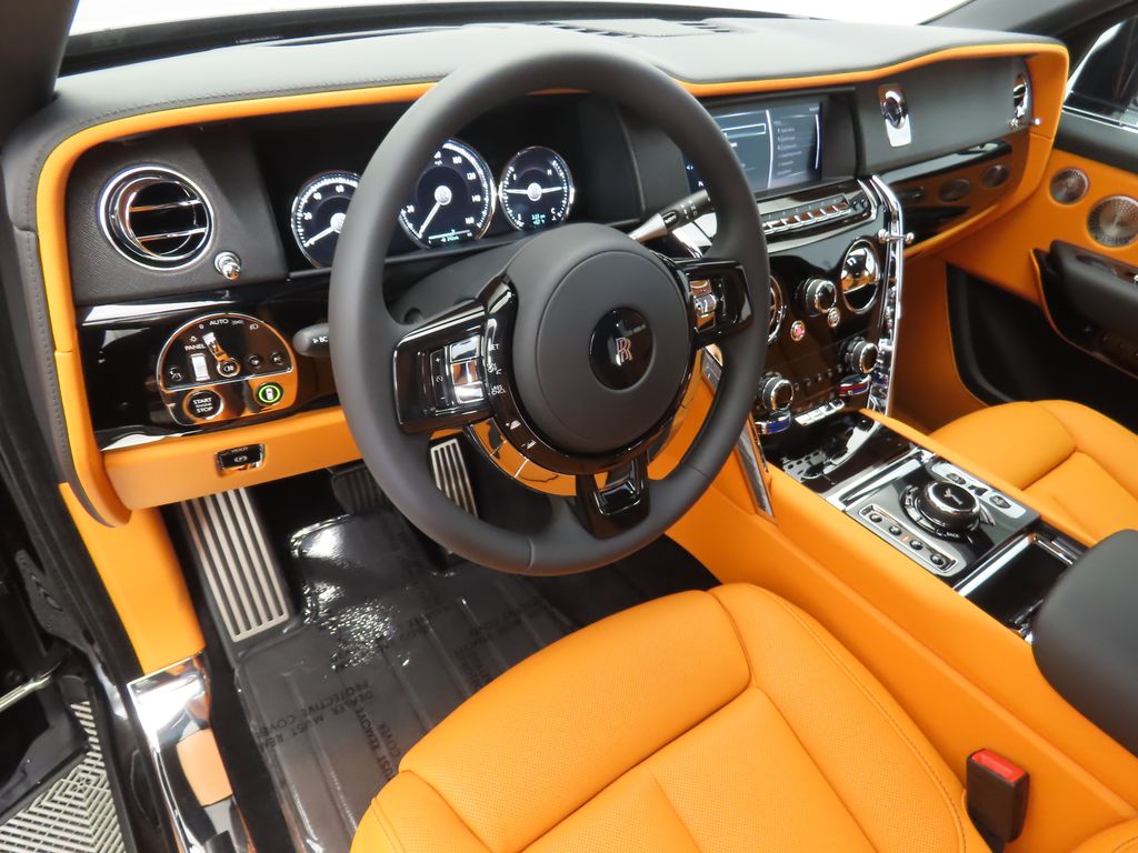 Thumbnail: 2023 Rolls-Royce Cullinan - 9