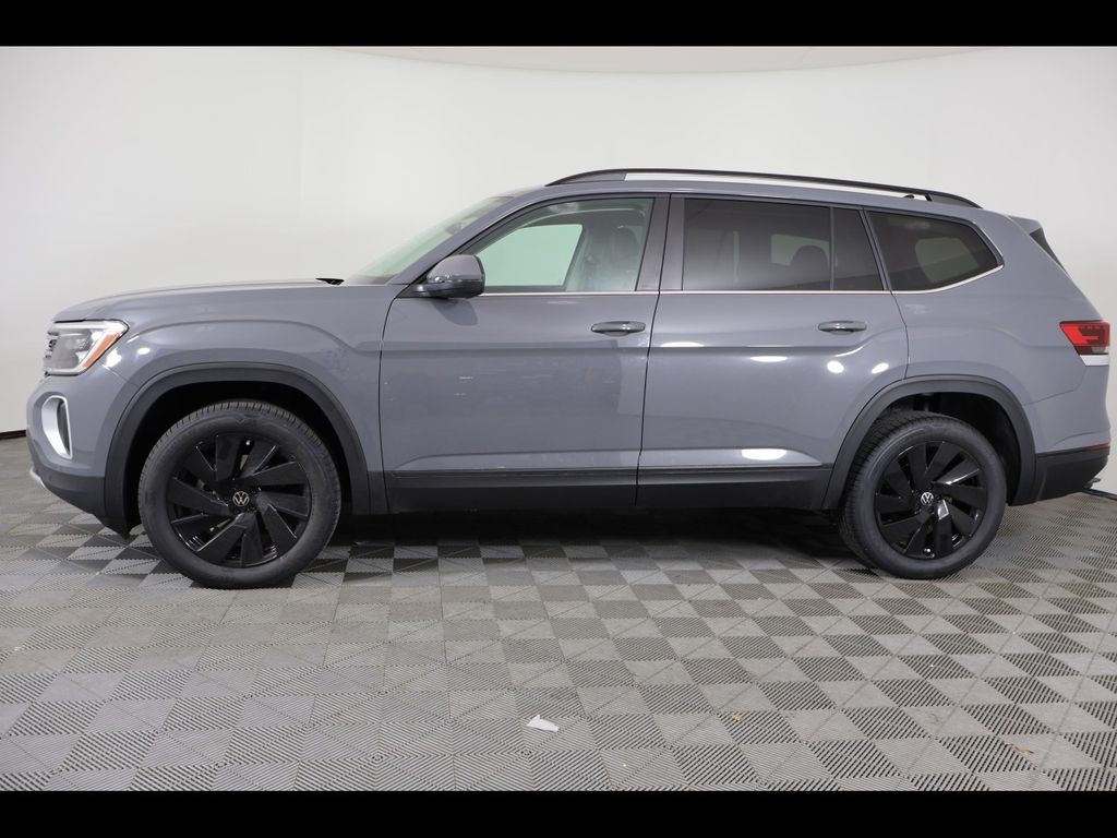 New 2026 Volkswagen Atlas 2.0T SE w/Technology 1V2JN2CA0TC533392