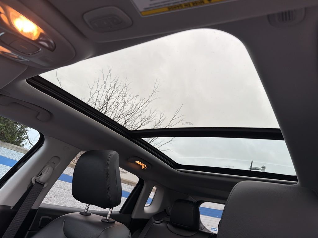 Thumbnail: 2022 Jeep Compass - 11