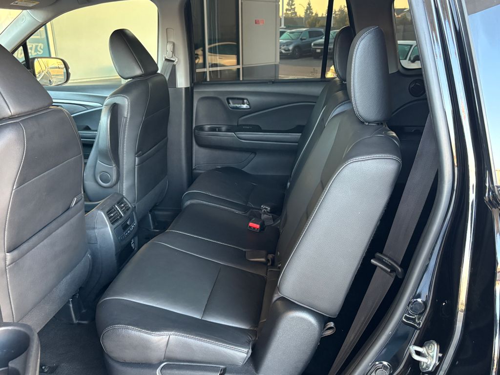 Thumbnail: 2022 Honda Pilot - 27