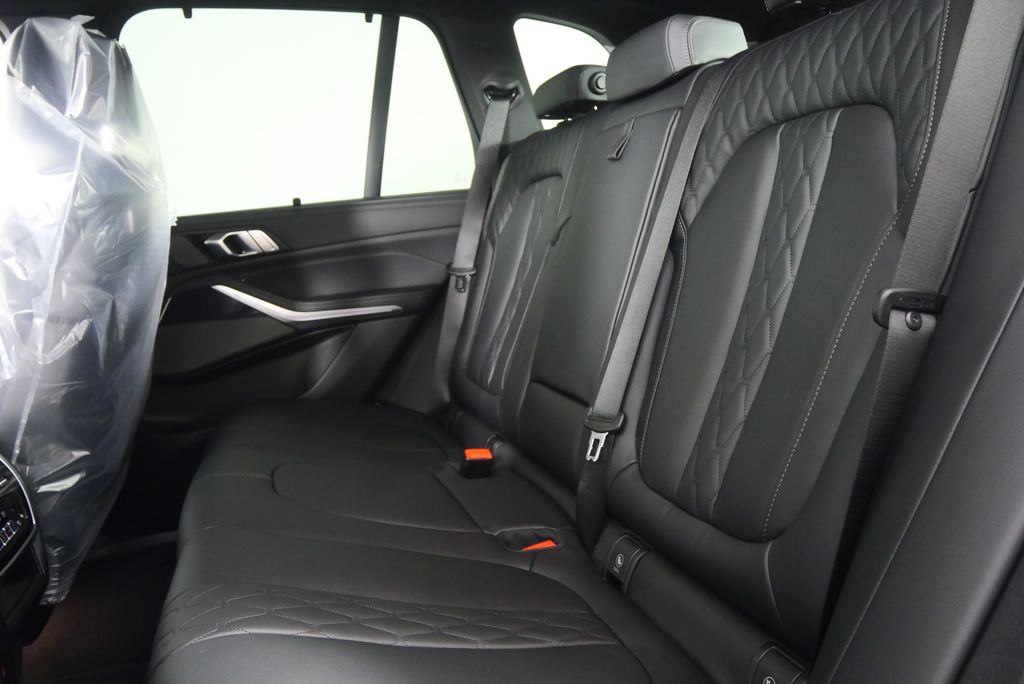 2026 BMW X5 xDrive40i 16