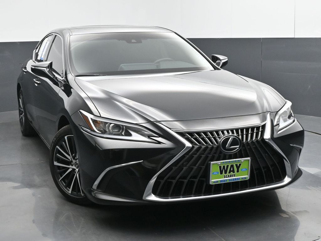 2024 Lexus ES 300h Base