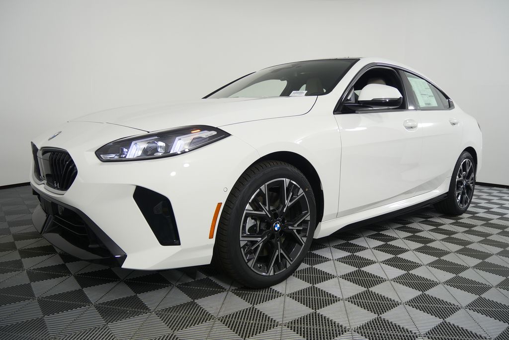 Thumbnail: 2026 BMW 2 Series - 8